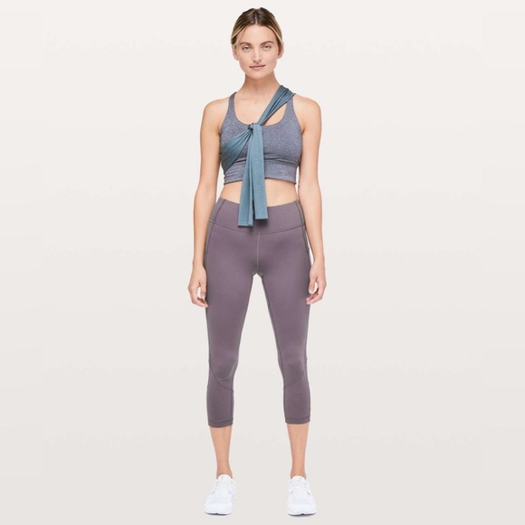 LULULEMON PACE RIVAL CROP 22” SIZE 4 PURPLE MOONPHASE LEGGINGS FULL ON LUXTREME - Picture 1 of 11